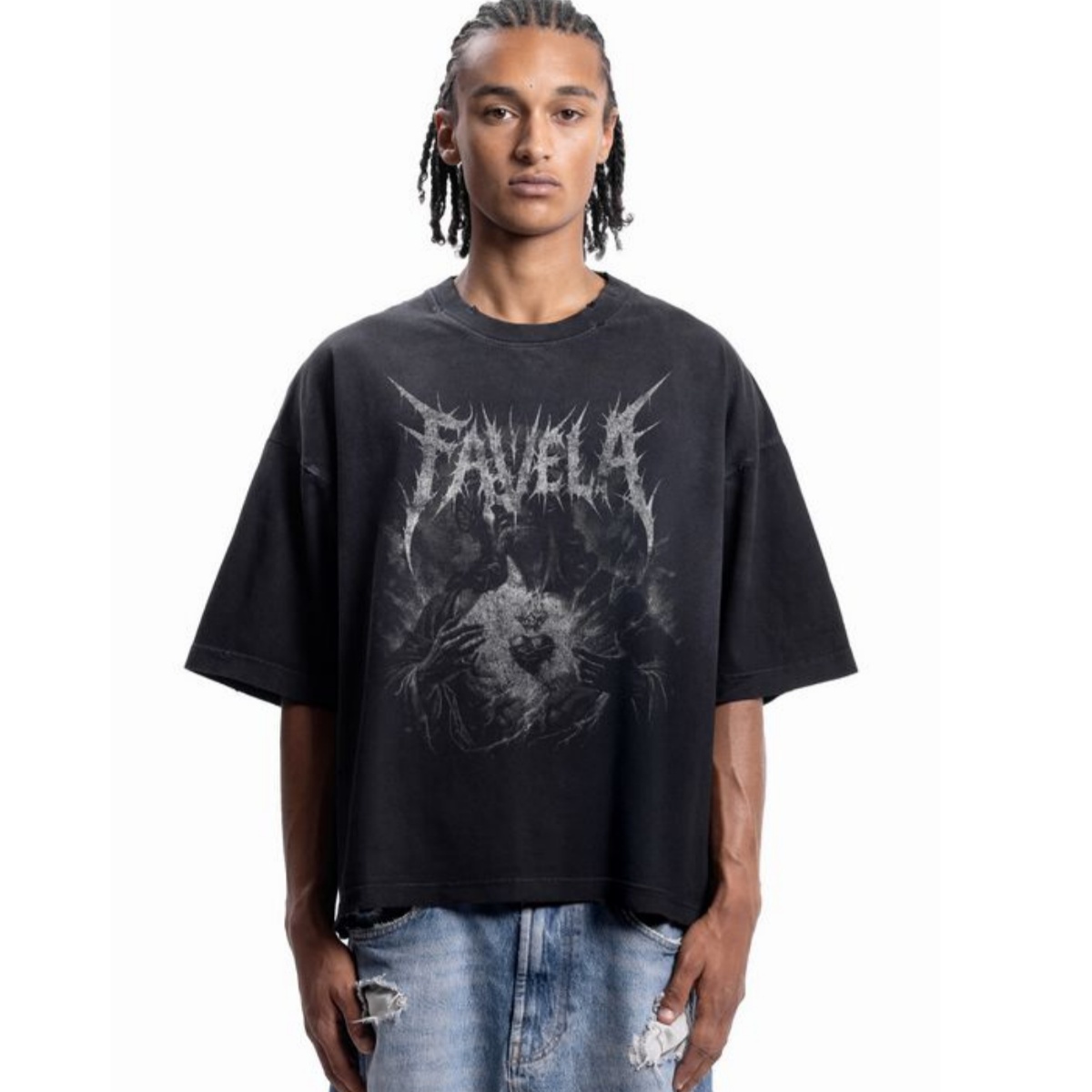 Футболка с принтом Sacred Hear – обзор и цена Streetwear Brand Font